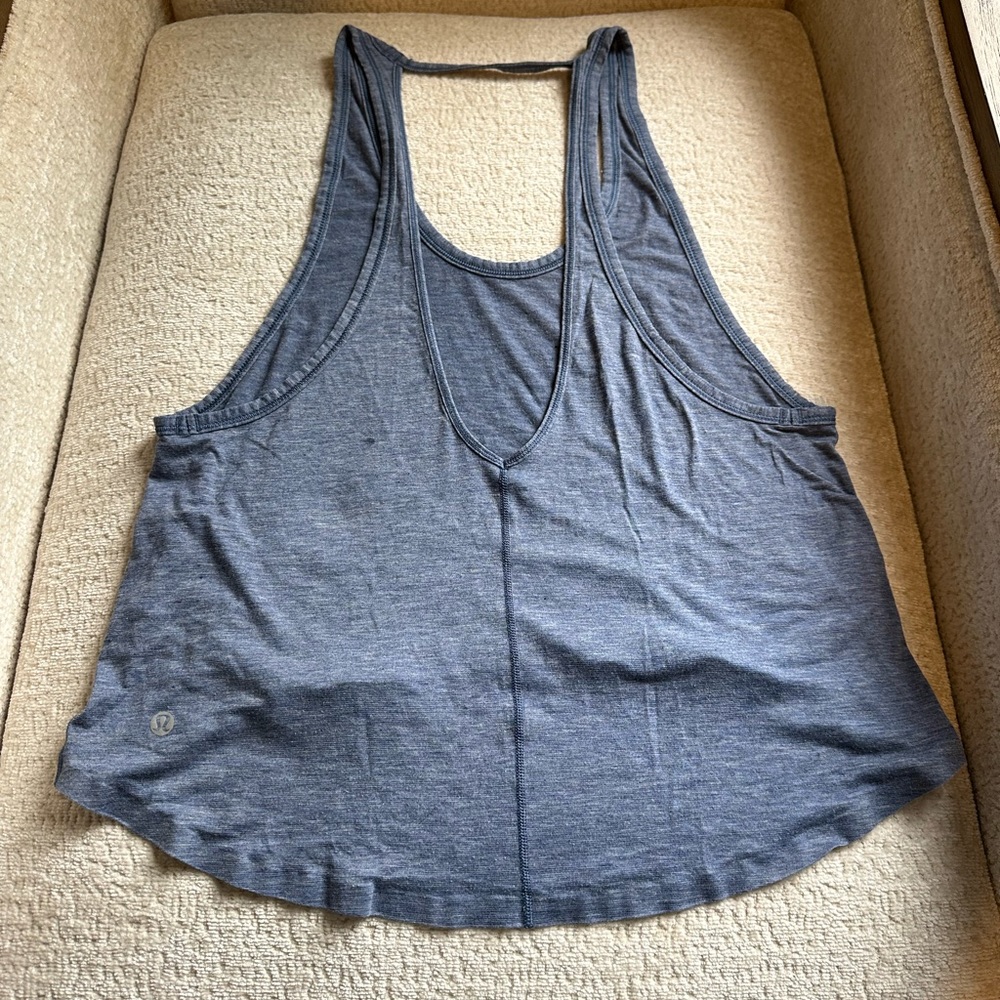Lululemon tank